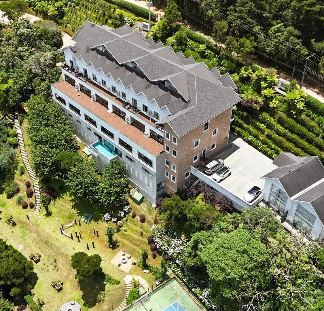 Апарт-отель Hotel Carpe Diem Boutique Campos Do Jordao 1Q-1B